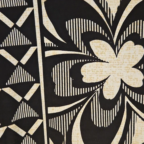 Alfred Dunner Floral Geometric Top - Picture 5 of 8